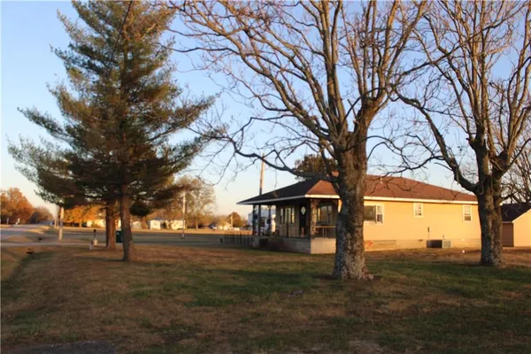 $175,000 | 1210 East South Street, Arma, KS 66712