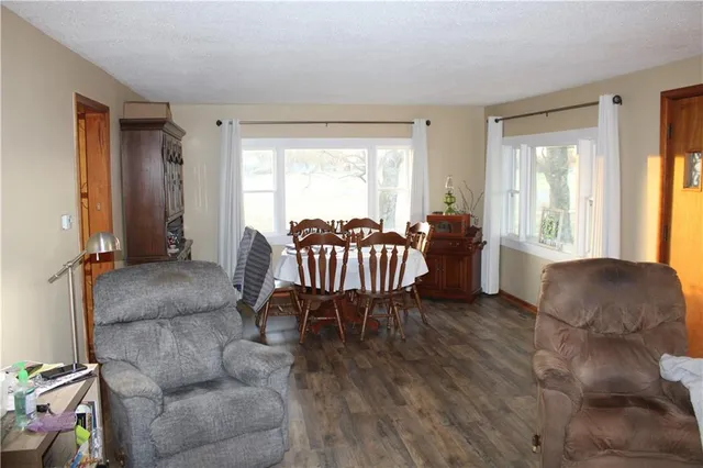 $175,000 | 1210 East South Street, Arma, KS 66712