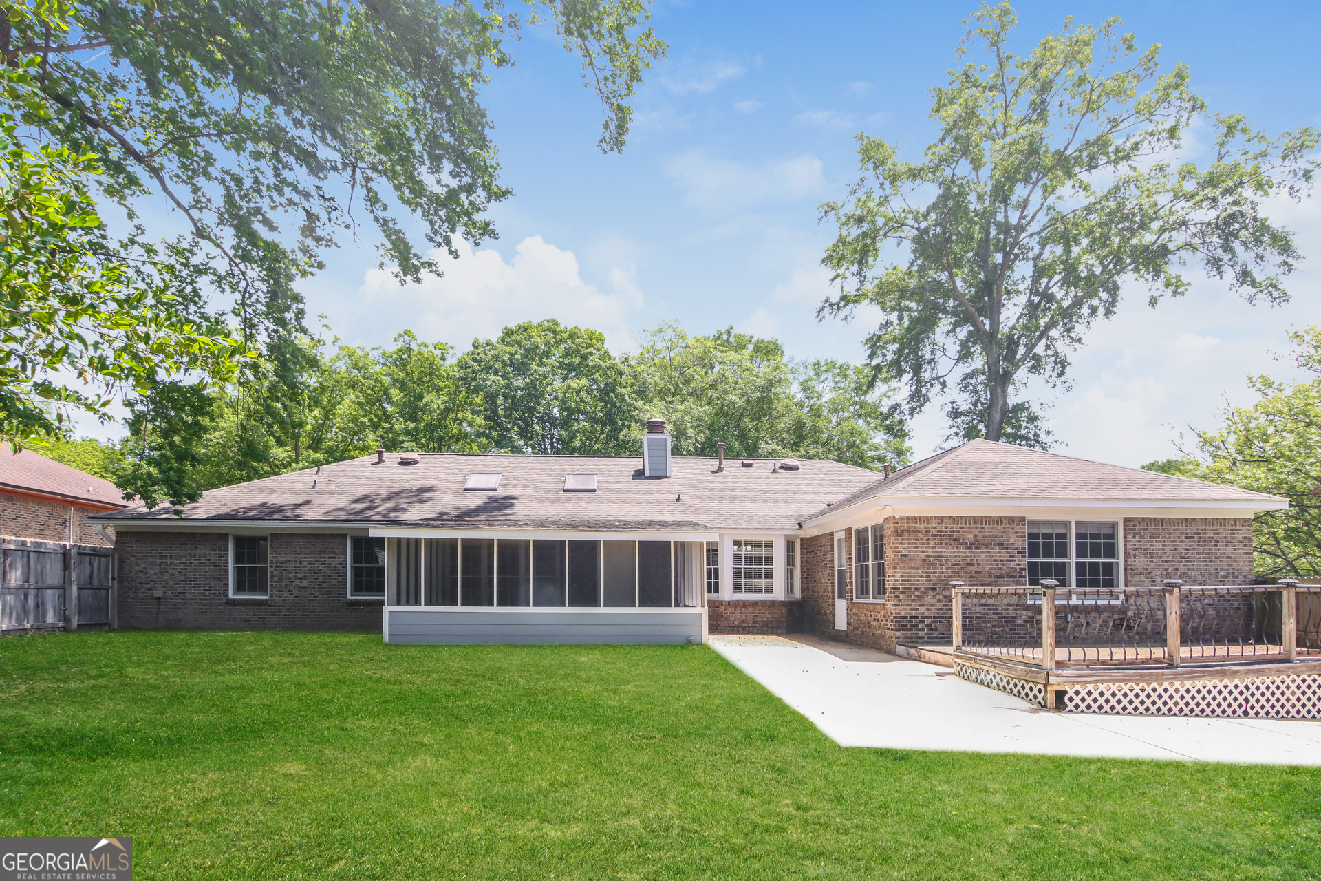 4303 Castlewood Parkway Columbus, GA 31907 - Photo 5 of 19