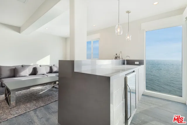 $22,000 | 19562 Pacific Coast Highway, Malibu, CA 90265