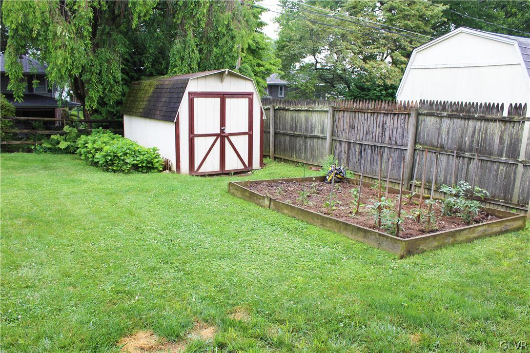 3184 Shakespeare Road Bethlehem, PA 18017 - Photo 26 of 27 Garden and shed