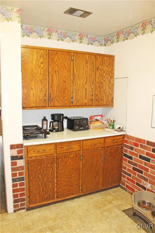 3184 Shakespeare Road Bethlehem, PA 18017 - Photo 6 of 27 Kitchen