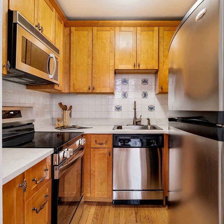 486 Beacon Street, Unit 1 Boston, MA 02115 - Photo 16 of 33