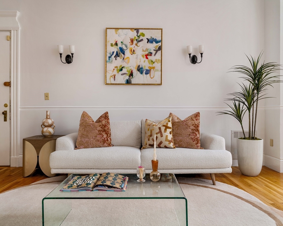 486 Beacon Street, Unit 1 Boston, MA 02115 - Photo 10 of 33