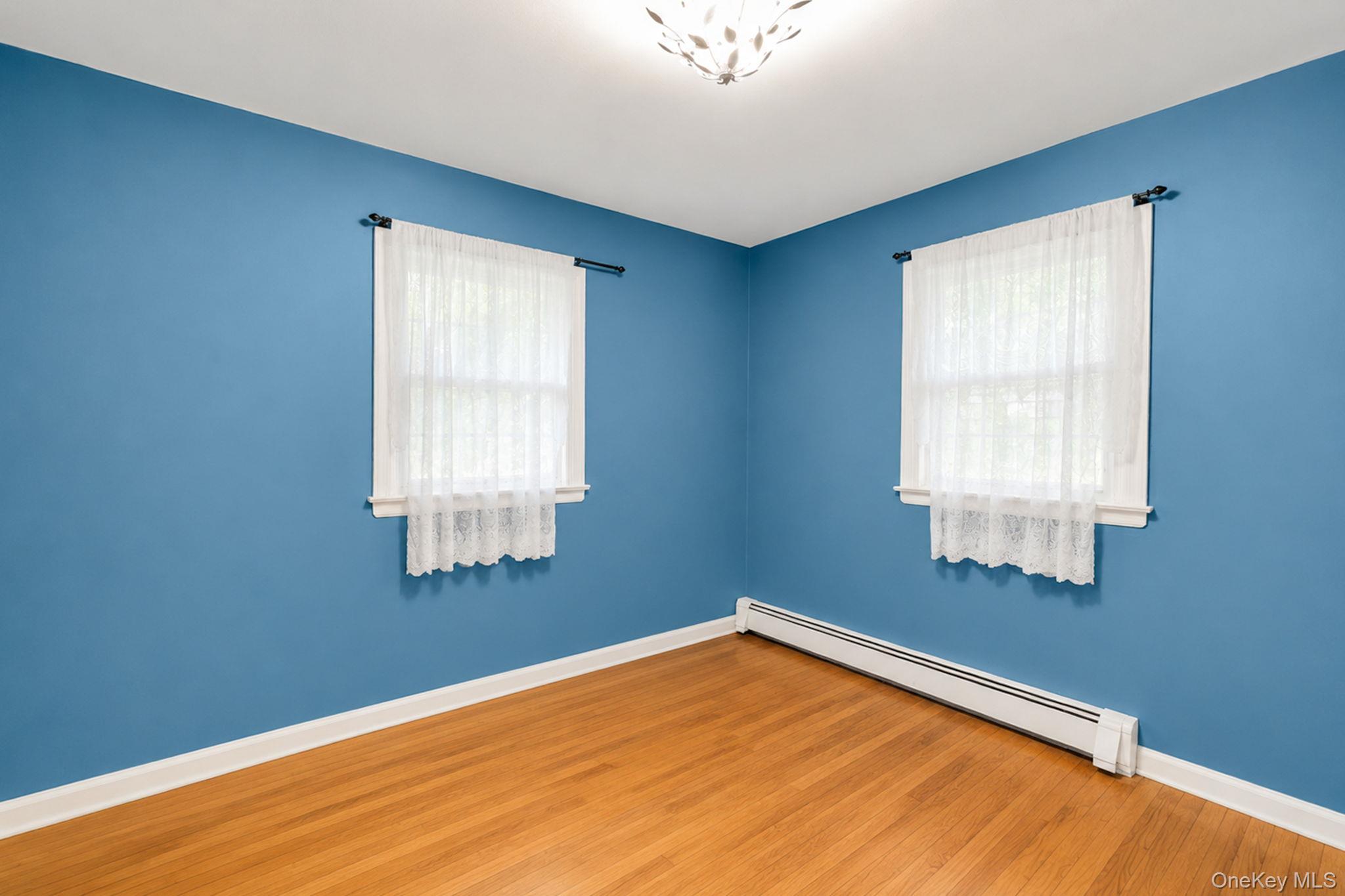287 Munsell Road Patchogue, NY 11772 - Photo 13 of 21