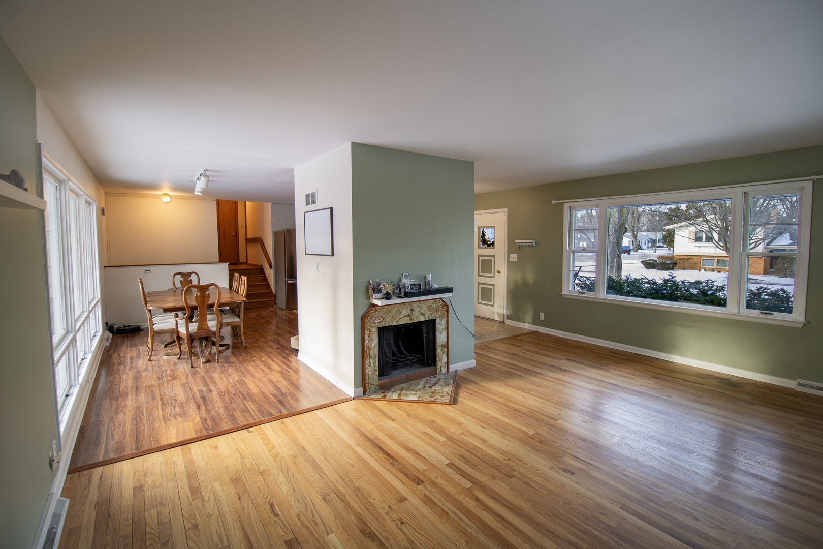 100 Warren Place DeKalb, IL 60115 - Photo 3 of 32