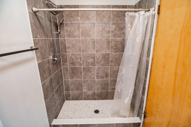 $290,000 | 100 Warren Place, DeKalb, IL 60115