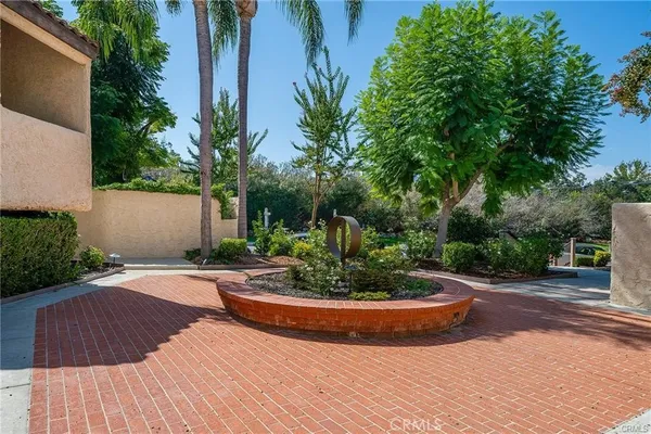 $3,800 | 23401 Park Sorrento, Unit 55, Calabasas, CA 91302