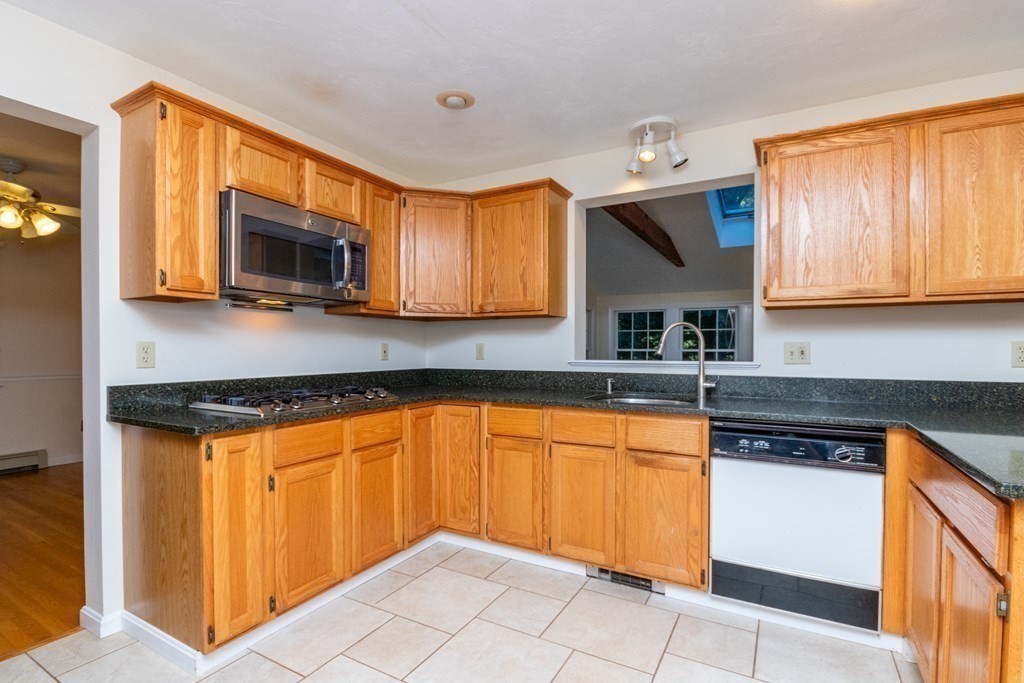 5 Fish House Road Sandwich, MA 02537 - Photo 13 of 35