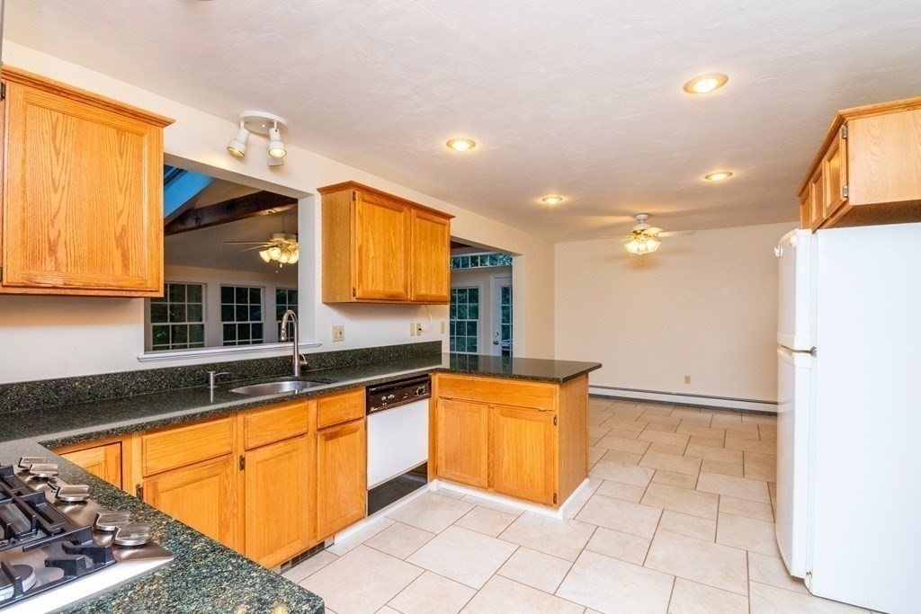 5 Fish House Road Sandwich, MA 02537 - Photo 14 of 35