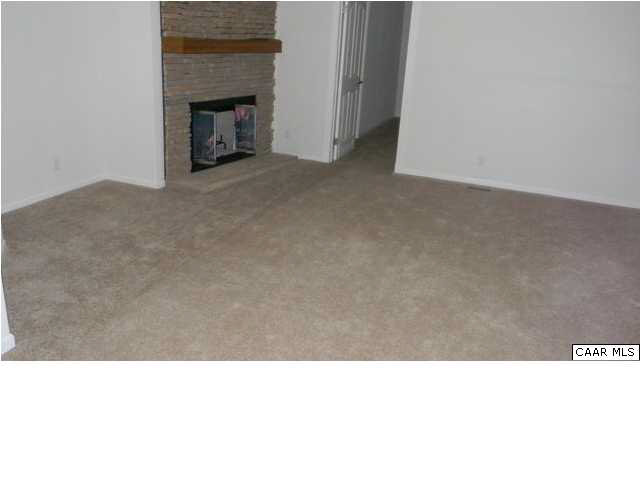 228 Knights Road Buckingham, VA 23921 - Photo 3 of 12 a open living room