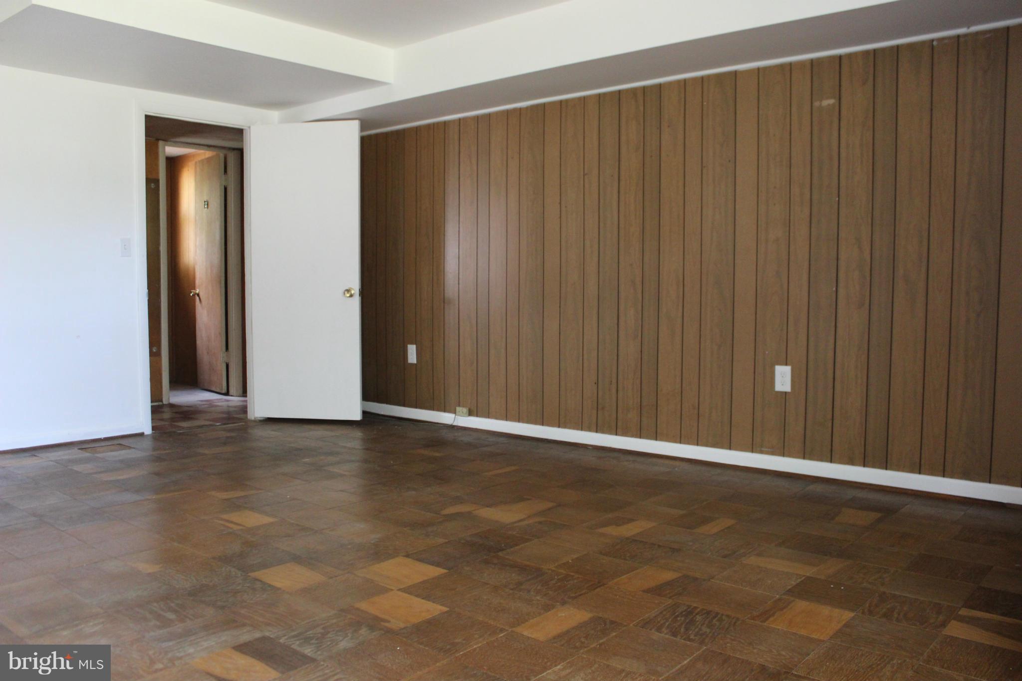 210 Randolph Road Silver Spring, MD 20904 - Photo 18 of 29 Spacious Family Room w/Wood Burning Fireplace