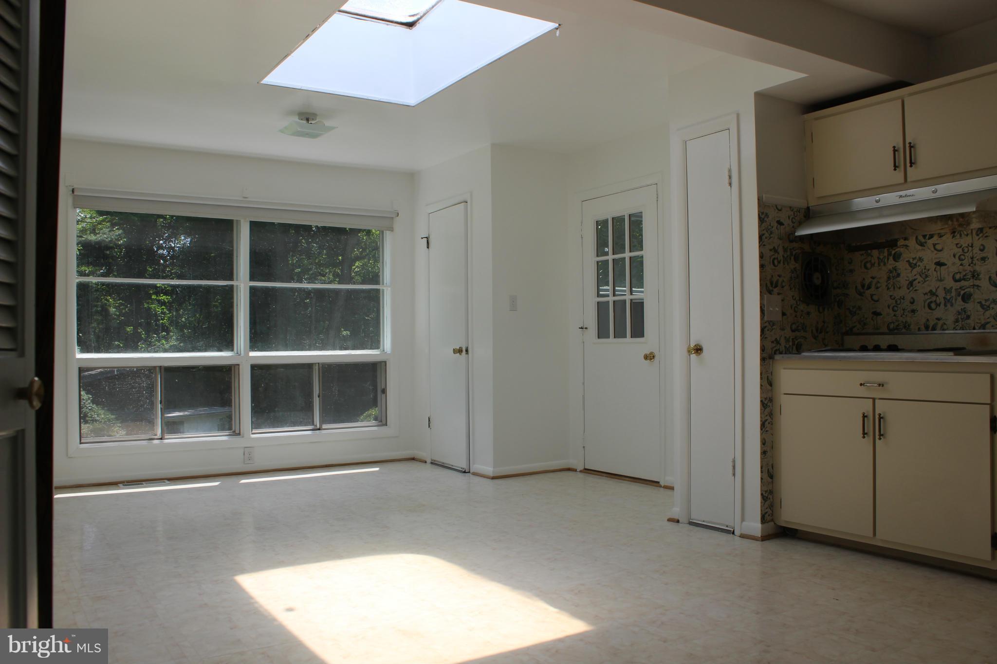 210 Randolph Road Silver Spring, MD 20904 - Photo 8 of 29 Very Large Sunny Kitchen For Preparing Meals