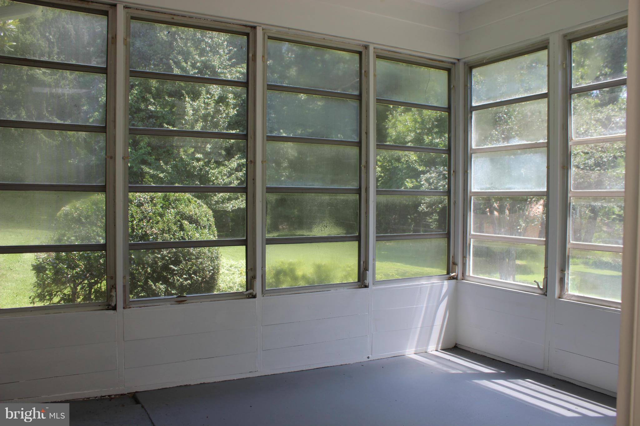 210 Randolph Road Silver Spring, MD 20904 - Photo 10 of 29 Sun Room