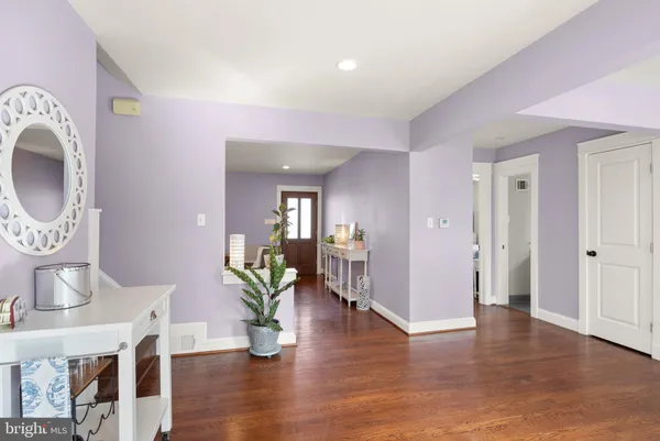 $4,000 | 1804 South Oakland Street, Arlington, VA 22204