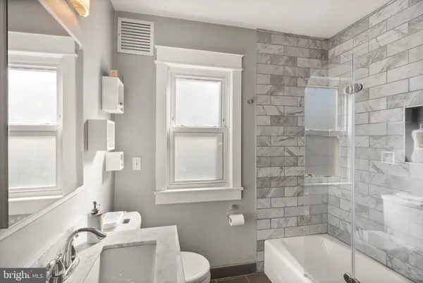 $4,000 | 1804 South Oakland Street, Arlington, VA 22204