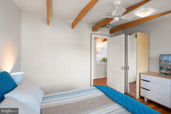 $4,000 | 1804 South Oakland Street, Arlington, VA 22204