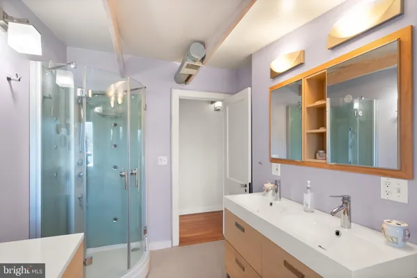 $4,000 | 1804 South Oakland Street, Arlington, VA 22204