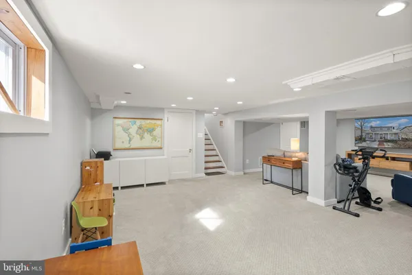 $4,000 | 1804 South Oakland Street, Arlington, VA 22204