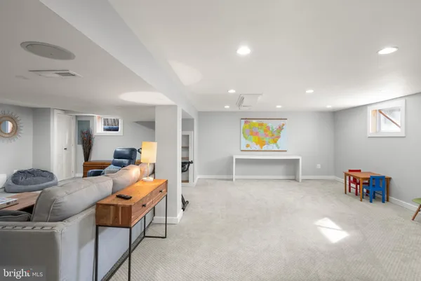 $4,000 | 1804 South Oakland Street, Arlington, VA 22204