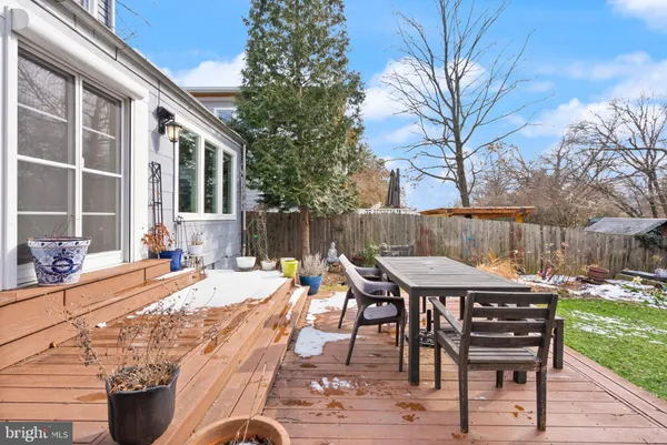 $4,000 | 1804 South Oakland Street, Arlington, VA 22204