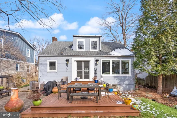 $4,000 | 1804 South Oakland Street, Arlington, VA 22204