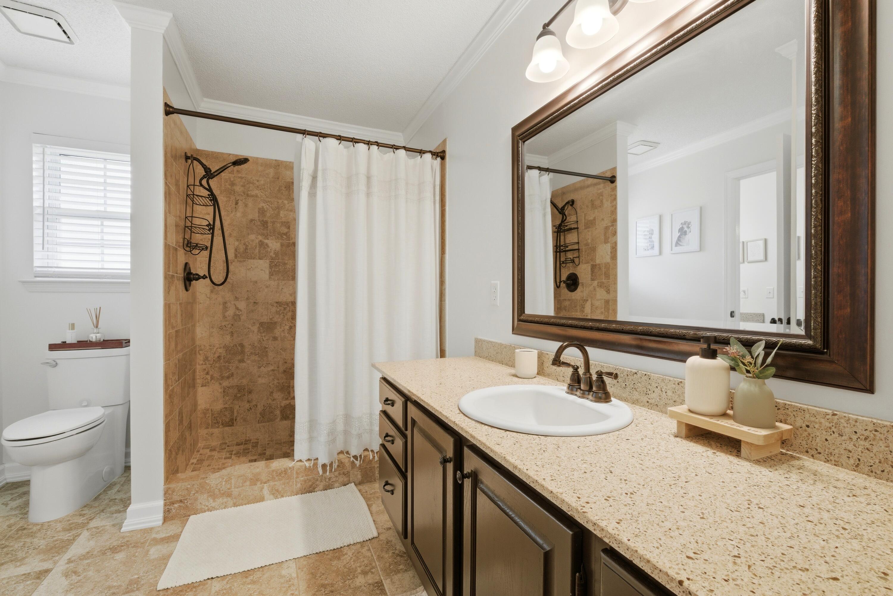 6032 Forest Green Road Pensacola, FL 32505 - Photo 21 of 37 Second Bathroom