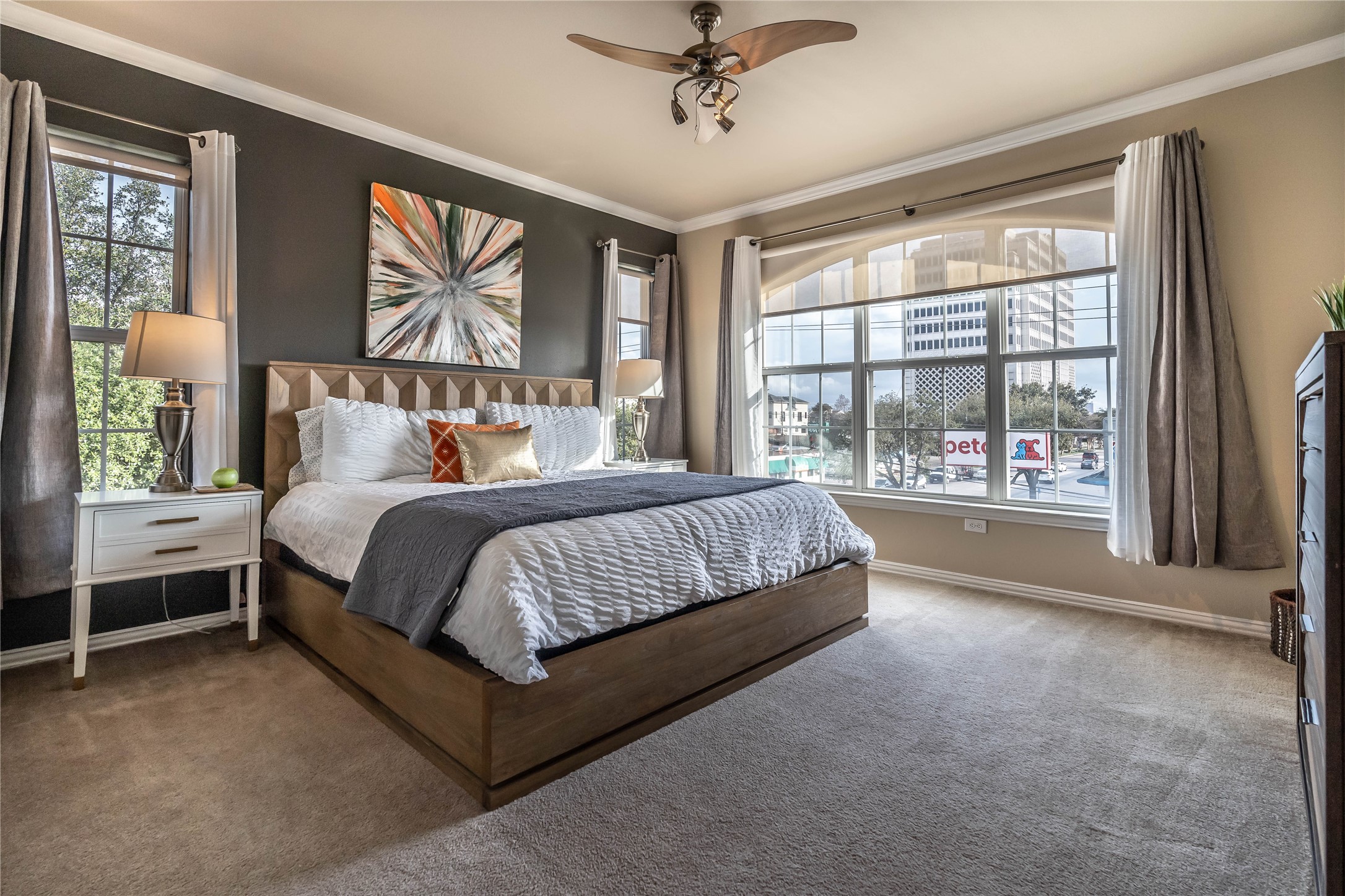 2111 Welch Street, Unit A232 Houston, TX 77019 - Photo 15 of 22 Primary bedroom