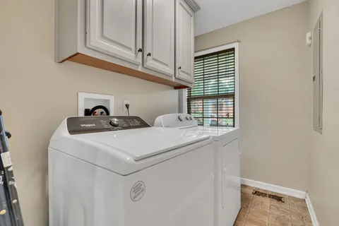 $350,000 | 125 Hickory Ridge Lane, Hartsville, TN 37074