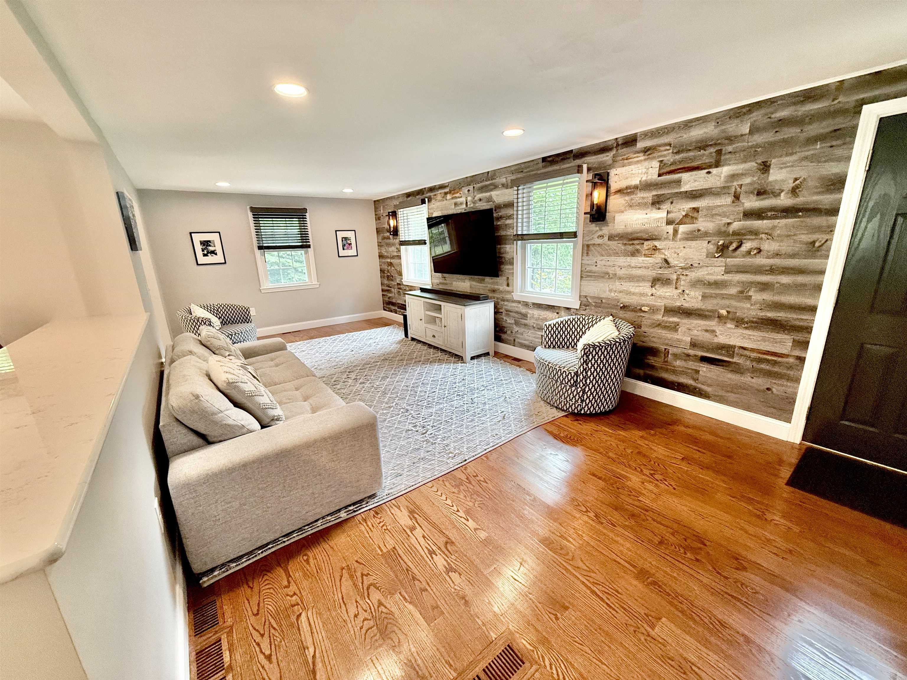 15 Hassell Road Merrimack, NH 03054 - Photo 14 of 58
