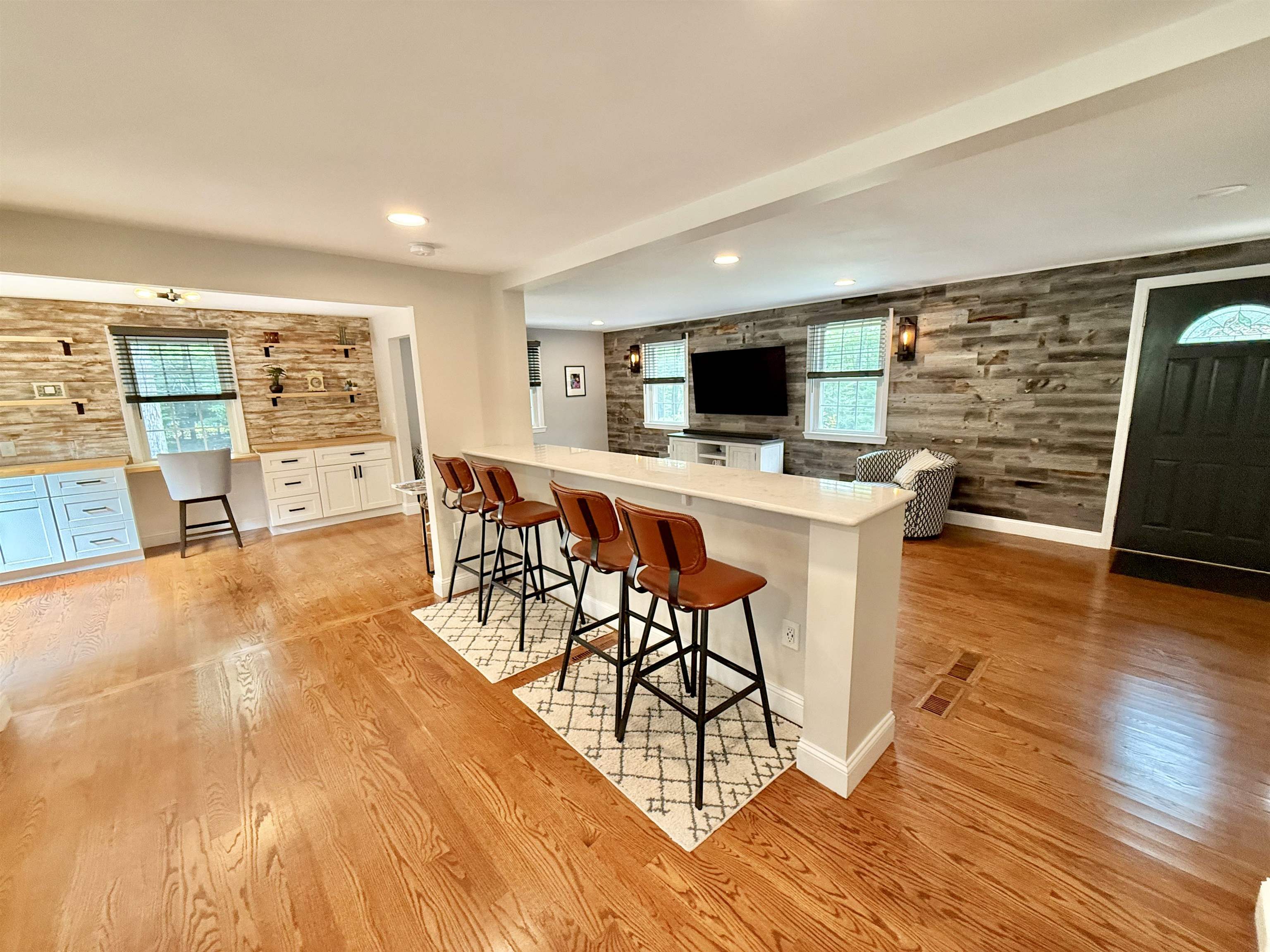 15 Hassell Road Merrimack, NH 03054 - Photo 4 of 58