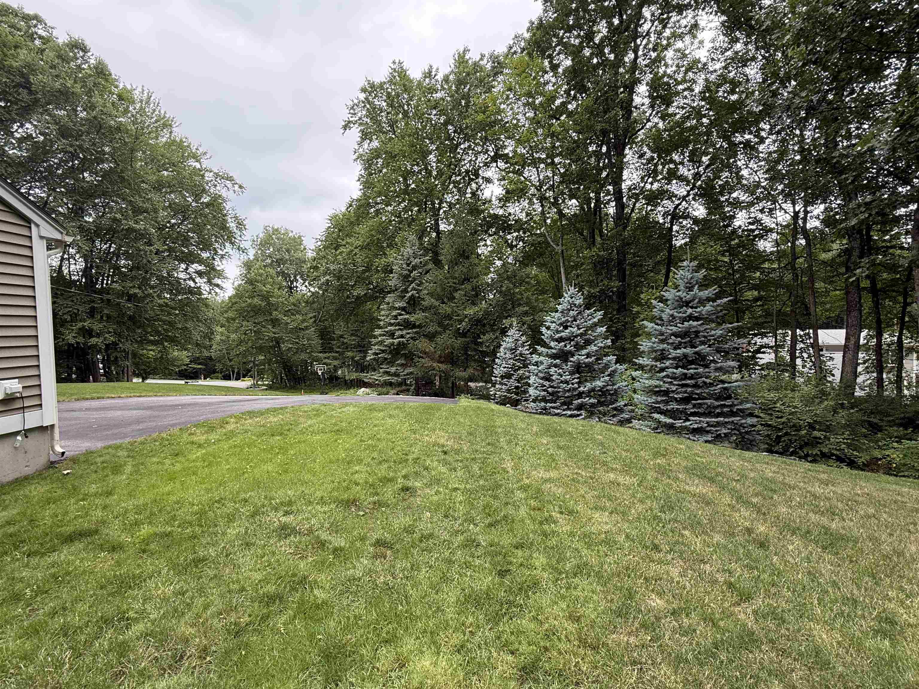 15 Hassell Road Merrimack, NH 03054 - Photo 49 of 58