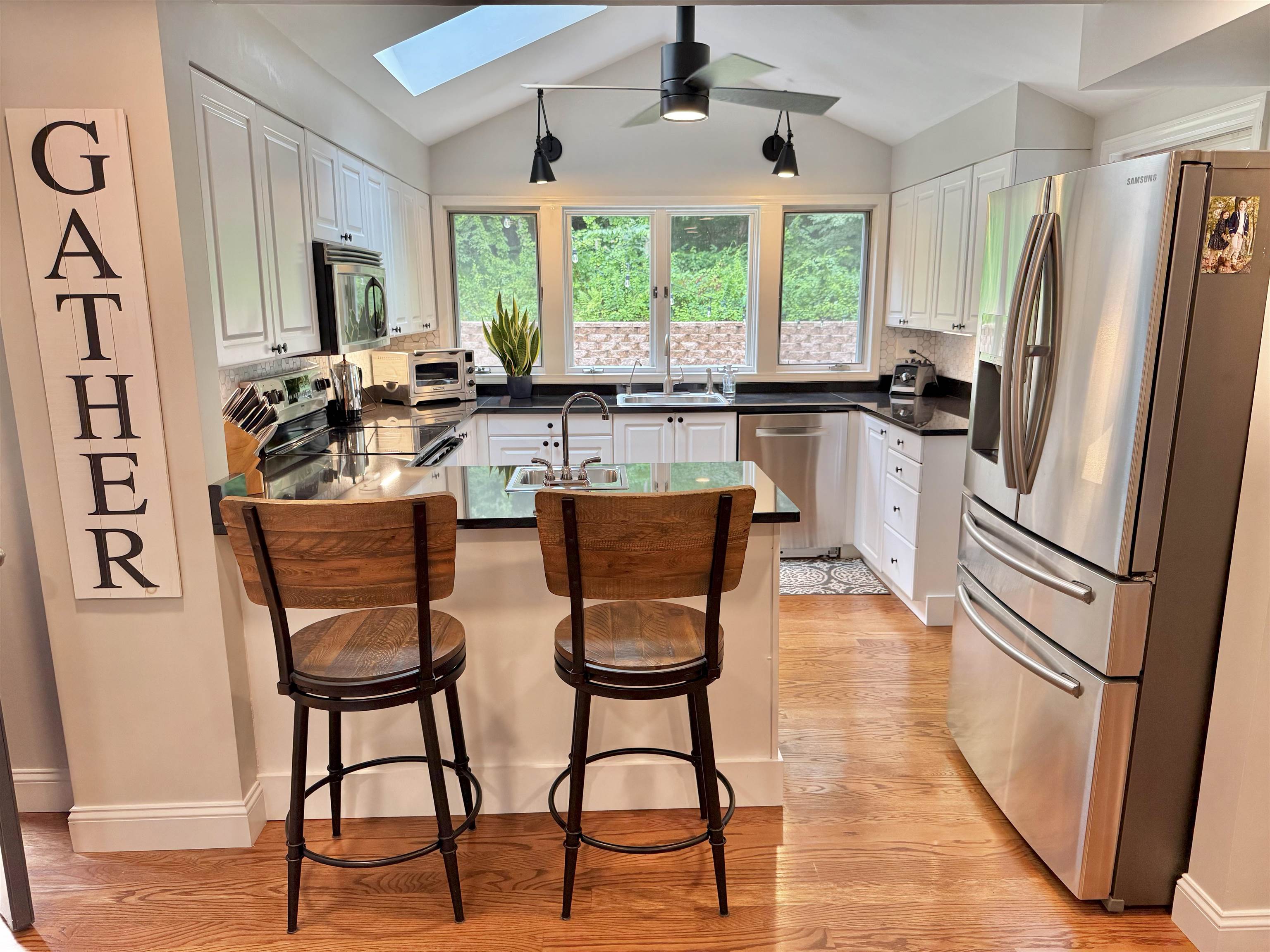 15 Hassell Road Merrimack, NH 03054 - Photo 8 of 58
