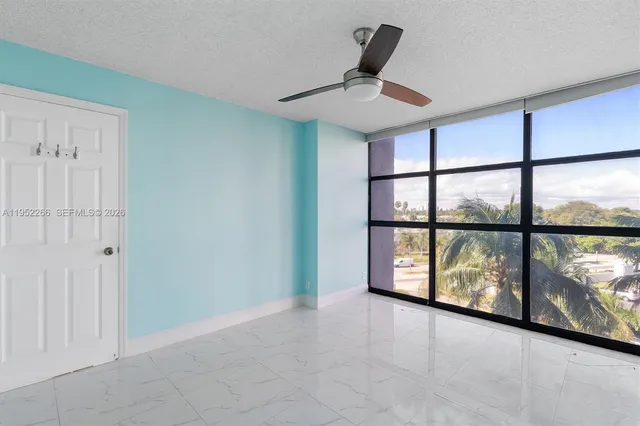 $2,800 | 600 Parkview Drive, Unit 509, Hallandale Beach, FL 33009