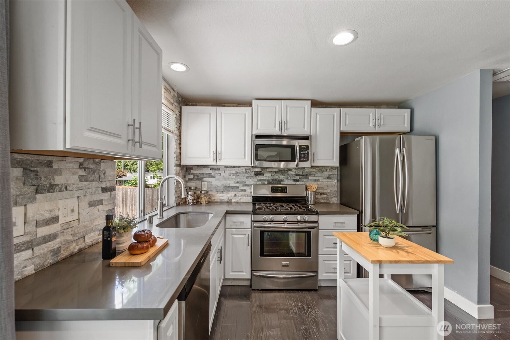 22014 5th Avenue West Bothell, WA 98021 - Photo 8 of 26