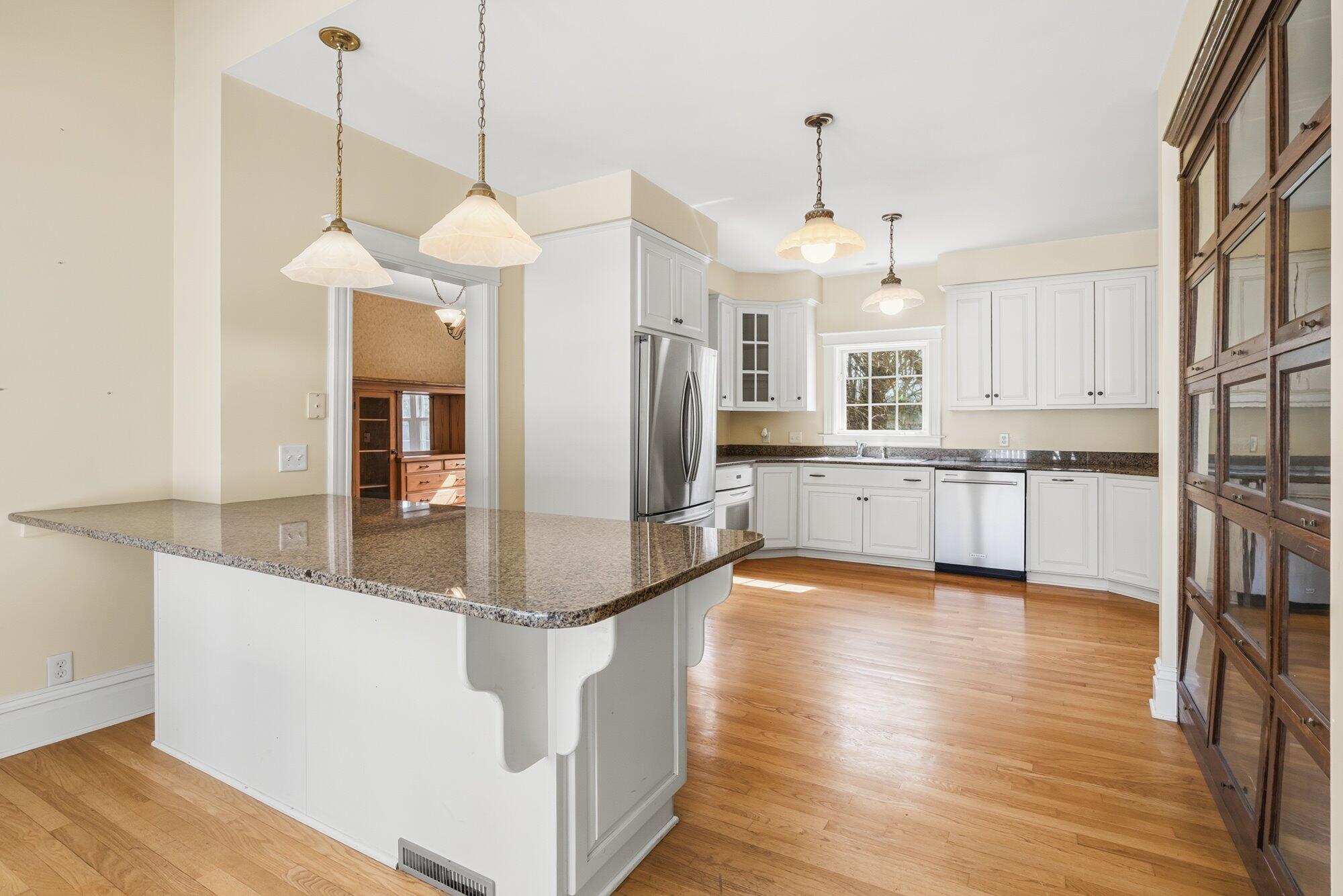 3725 Nichols Road Kalamazoo, MI 49004 - Photo 12 of 53 13-WM3725nichols-22