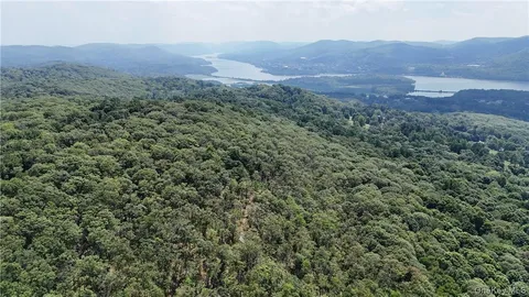 $1,350,000 | 474 Lane Gate Road, Cold Spring, NY 10516