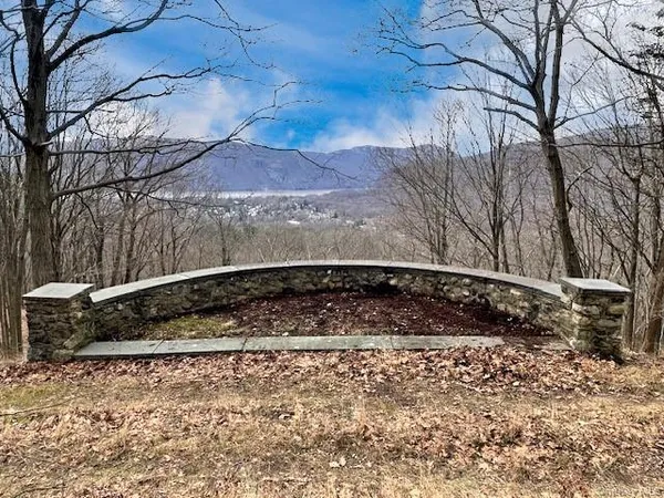 $1,350,000 | 474 Lane Gate Road, Cold Spring, NY 10516