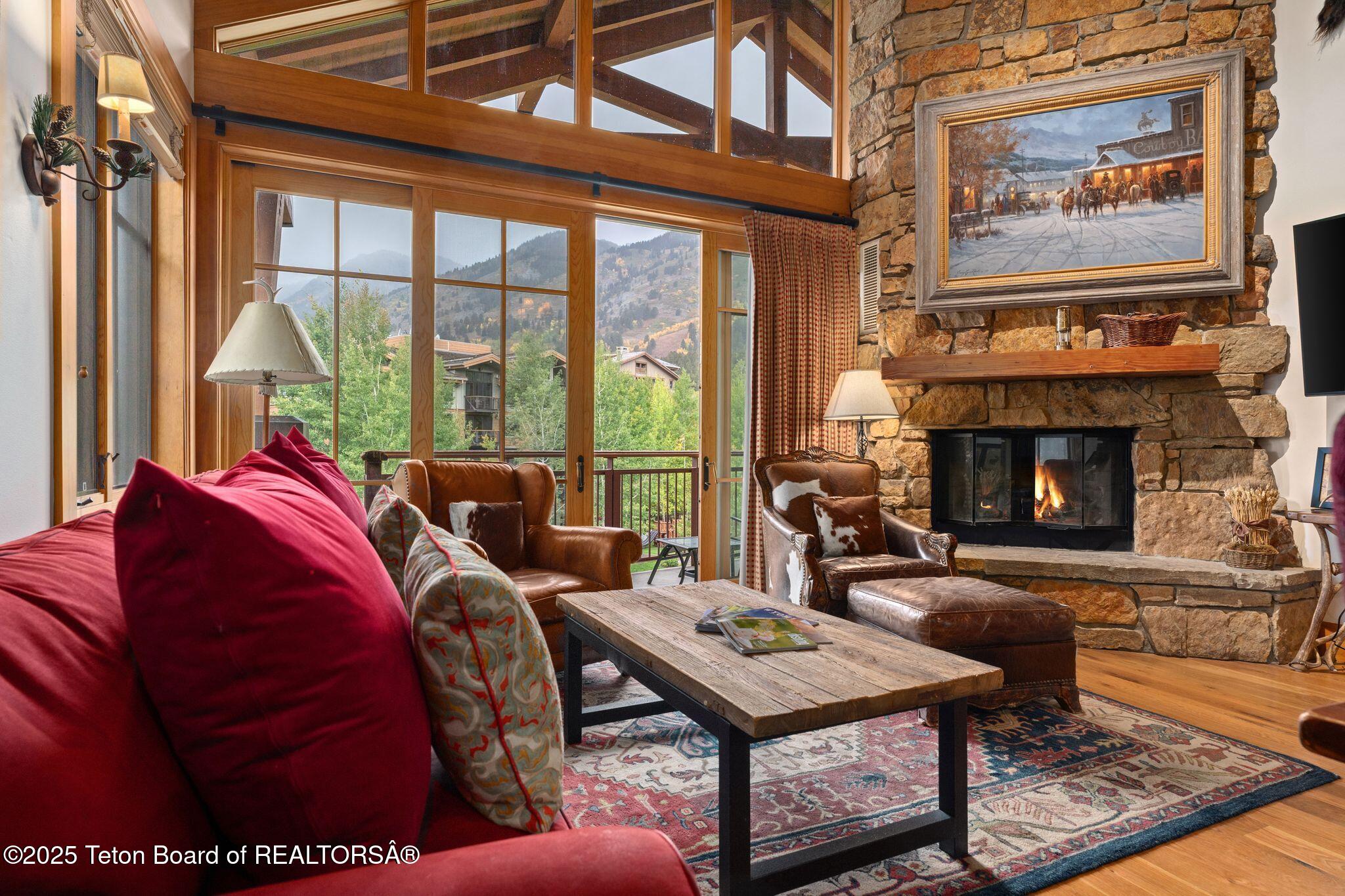 6_3285 Village Dr, Unit 440-7