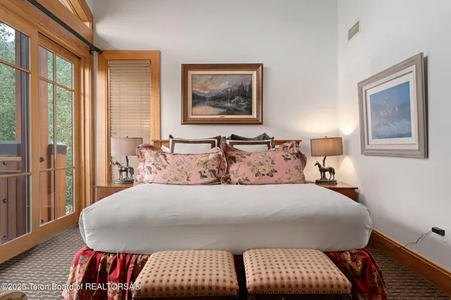 $7,495,000 | 3285 Village Drive, Unit 404, Teton Village, WY 83025