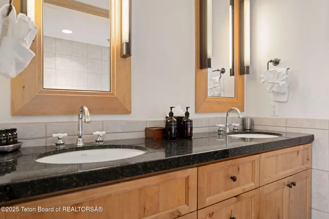 $7,495,000 | 3285 Village Drive, Unit 404, Teton Village, WY 83025