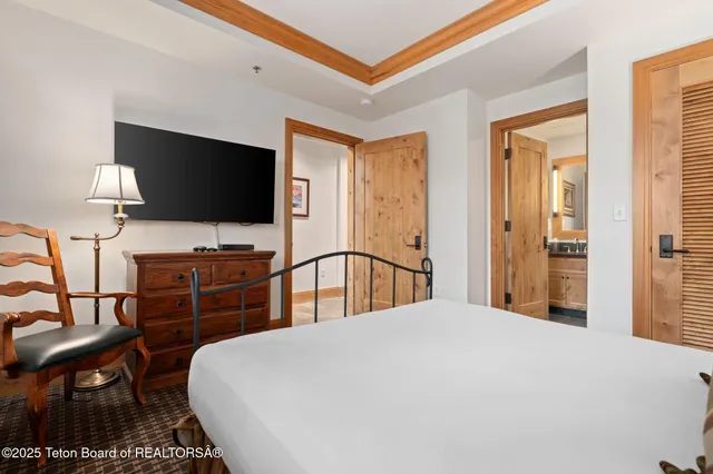 $7,495,000 | 3285 Village Drive, Unit 404, Teton Village, WY 83025