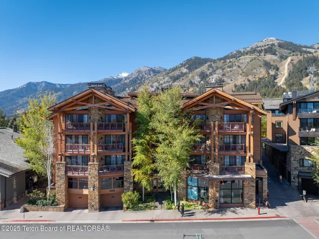 $7,495,000 | 3285 Village Drive, Unit 404, Teton Village, WY 83025