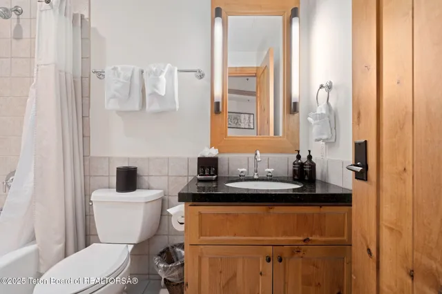 $7,495,000 | 3285 Village Drive, Unit 404, Teton Village, WY 83025