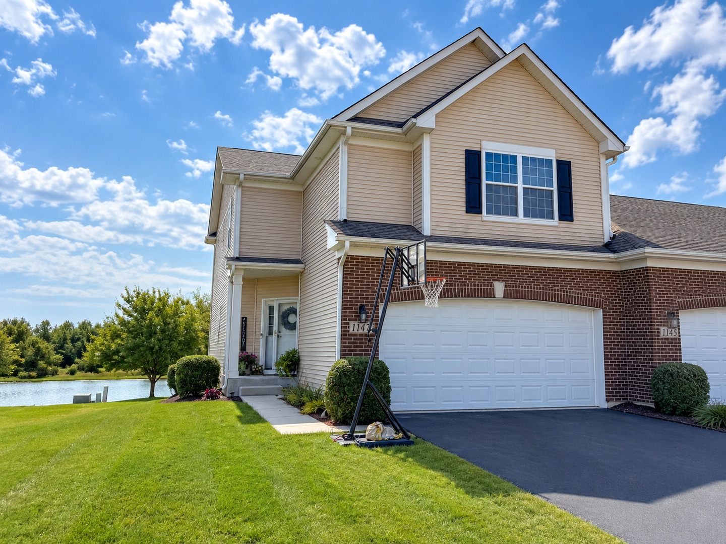 1147 Freedom Road Elburn, IL 60119 - Photo 2 of 2 Gallery Image 2