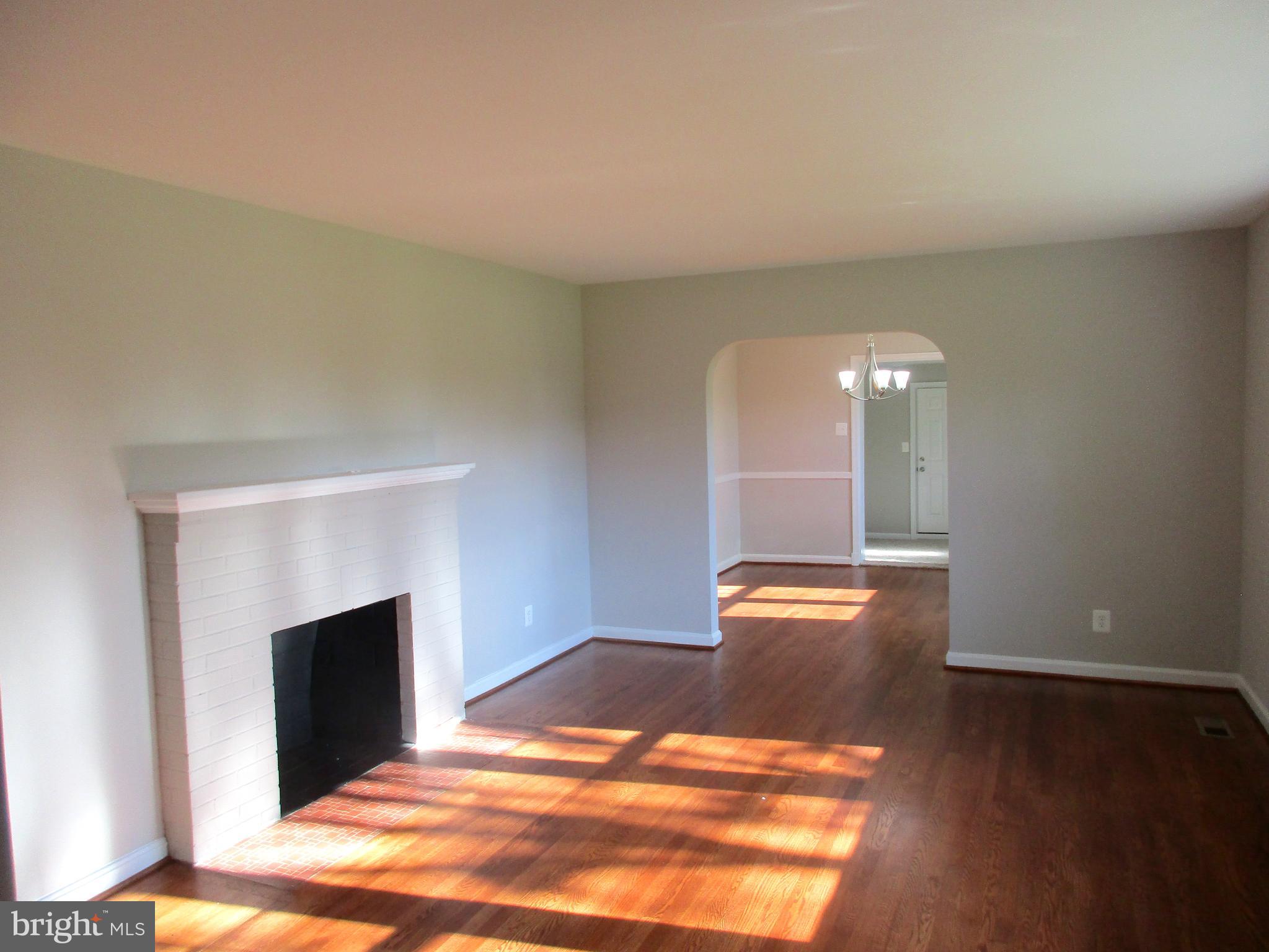 5708 Merchant Road Temple Hills, MD 20748 - Photo 4 of 27 Living Room