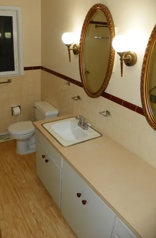 $259,900 | 1372 North Iroquois Road, Wichita, KS 67203