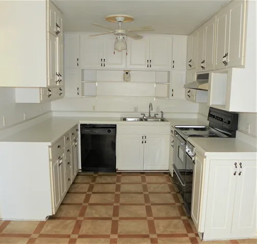 $259,900 | 1372 North Iroquois Road, Wichita, KS 67203