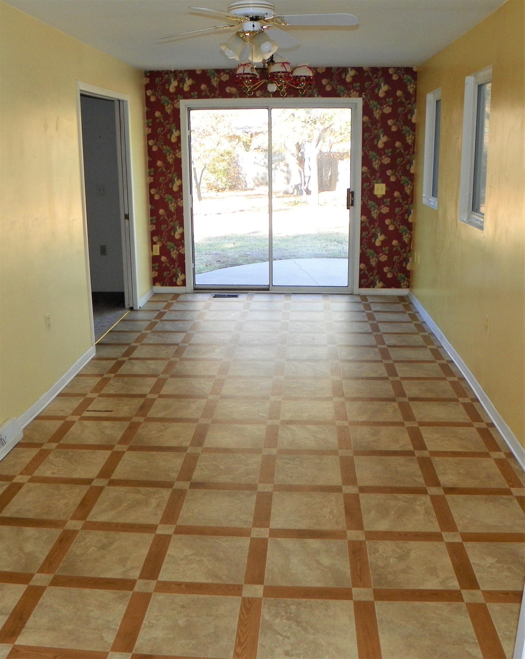 1372 North Iroquois Road Wichita, KS 67203 - Photo 28 of 36