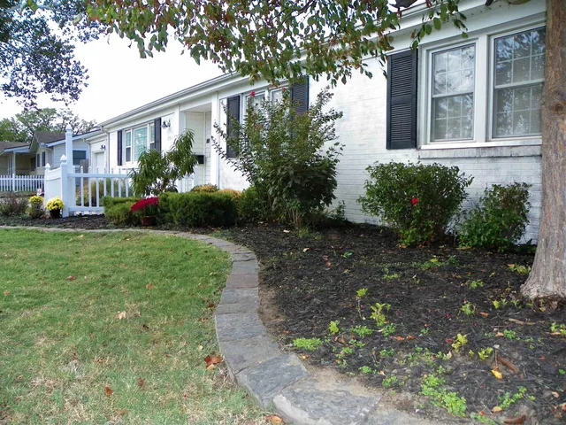 $259,900 | 1372 North Iroquois Road, Wichita, KS 67203